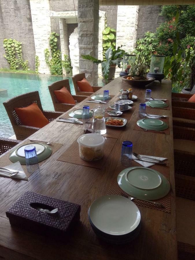 Puri Ratu Jimbaran Villa Eksteriør billede